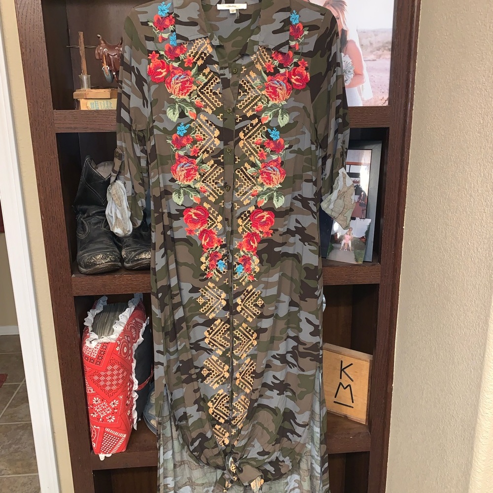 Camo/Floral Embroidery Andrée Button Up Maxi